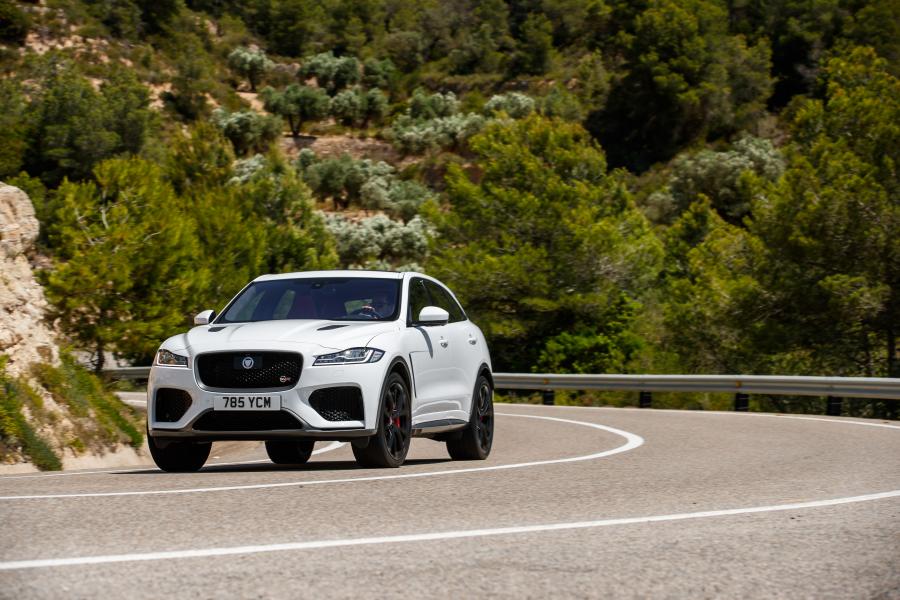  Jaguar F-Pace SVR 2018 года  (WW) (фото 62 из 115)